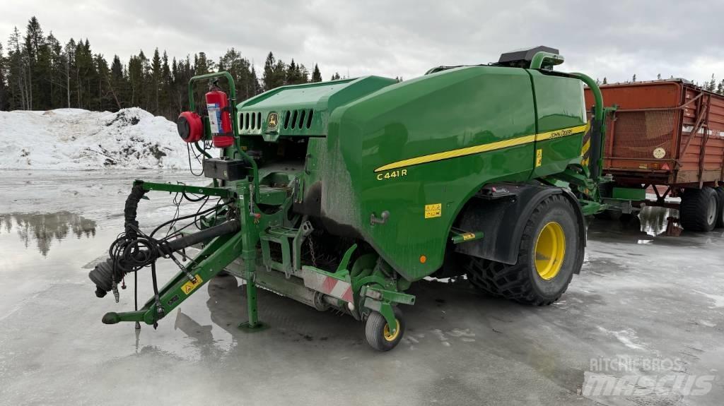 John Deere C 441 R Rituļu preses