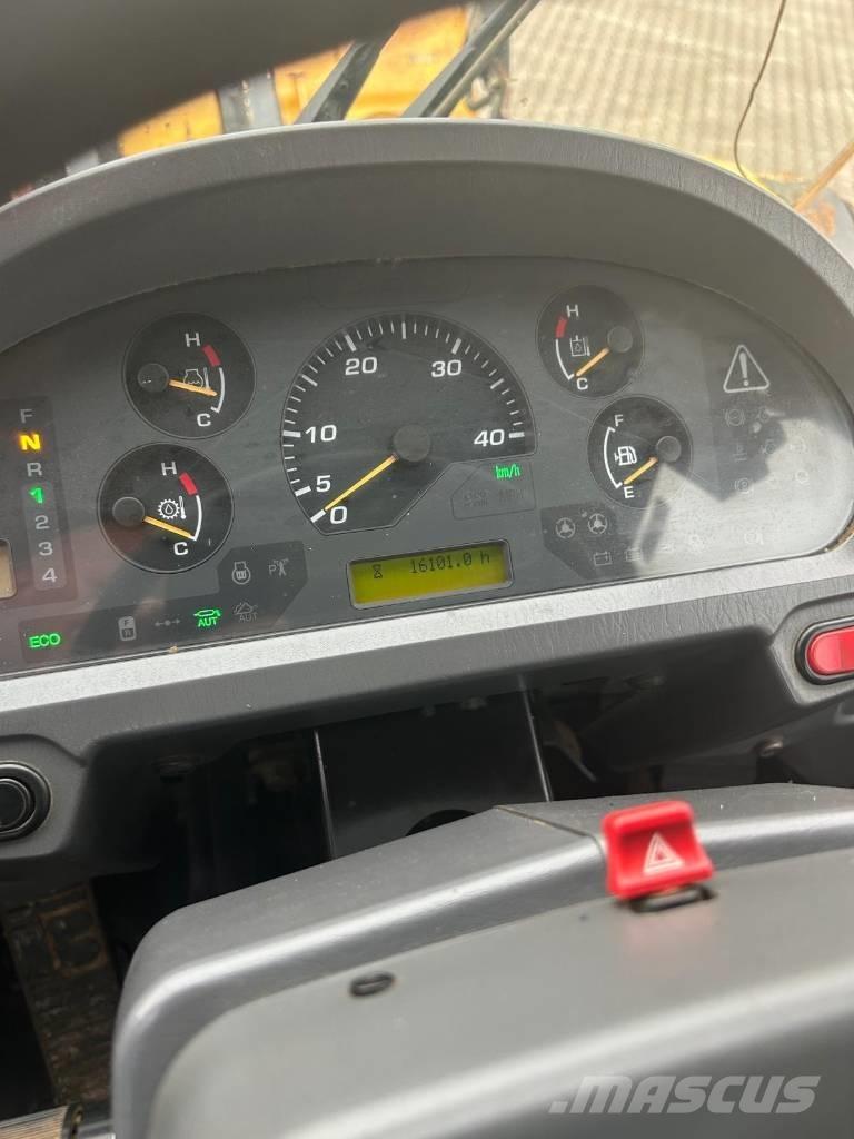 Komatsu WA 470-6 Iekrāvēji uz riteņiem