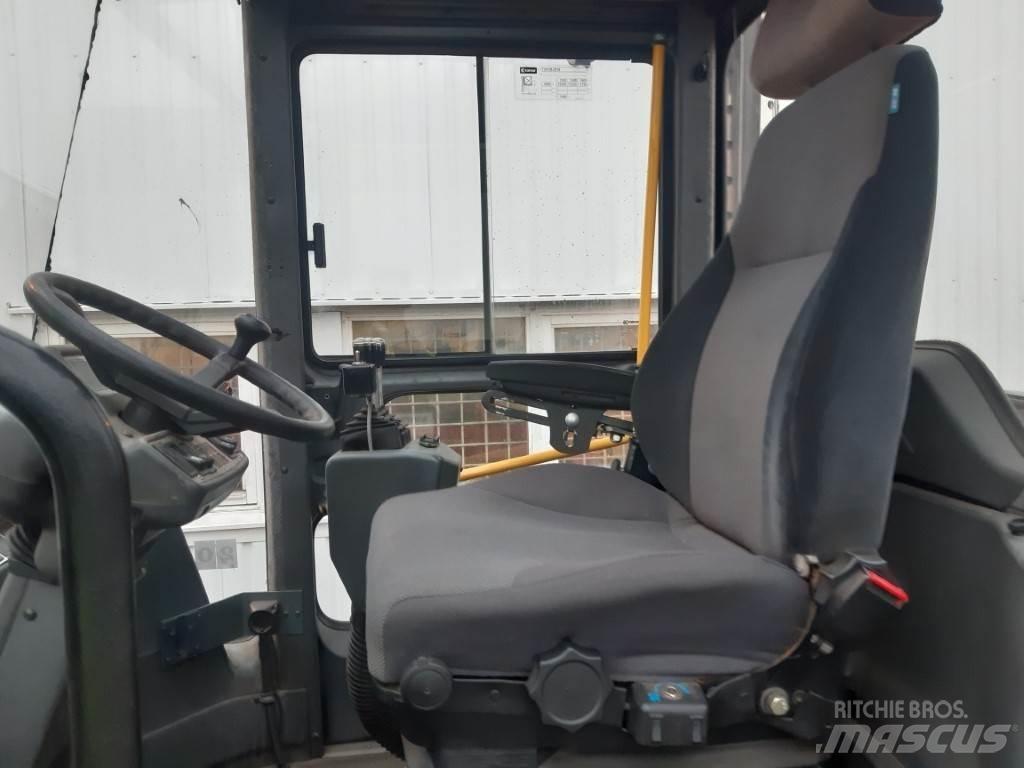 Kalmar DCE150-12 Tehnika ar dīzeļa dzinēju
