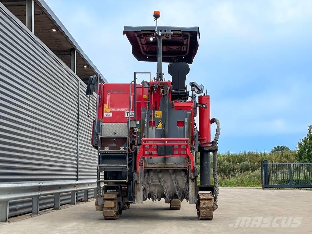 Wirtgen W 100 CFI Asfalta dzesēšanas iekārtas