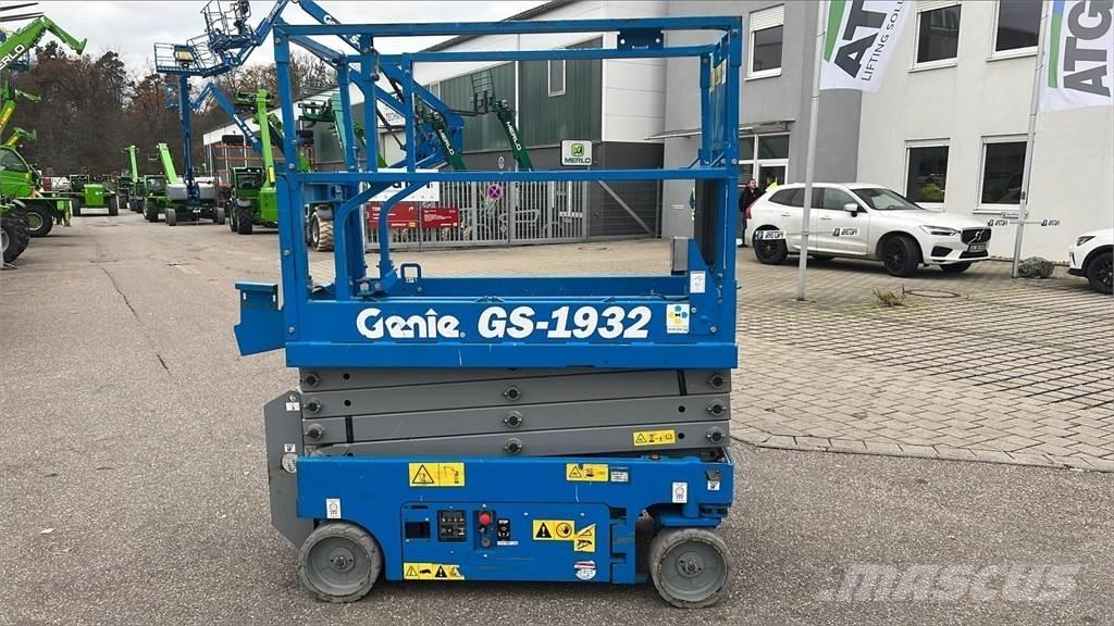 Genie GS-1932 Šķerveida pacēlāji