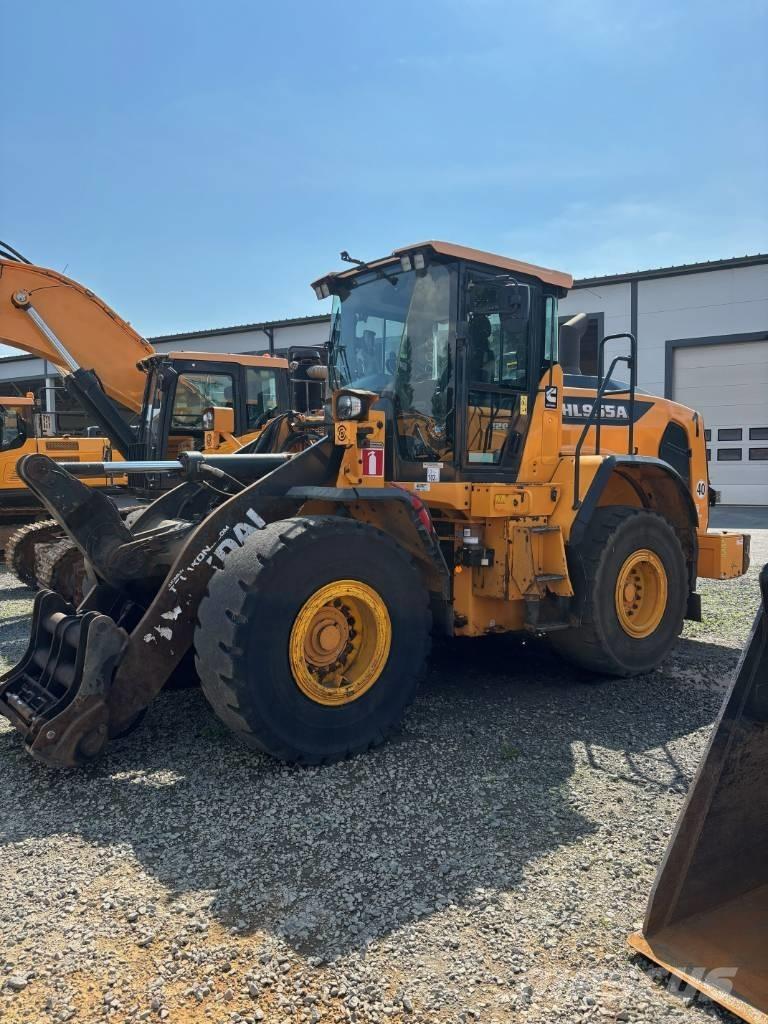 Hyundai HL955A Iekrāvēji uz riteņiem