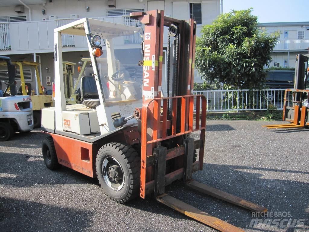 Nissan PH02A20 Autokrāvēji - citi