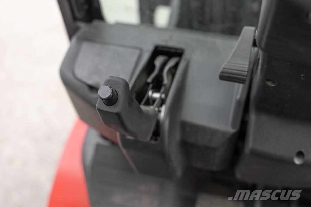 Manitou MI 30 D Tehnika ar dīzeļa dzinēju