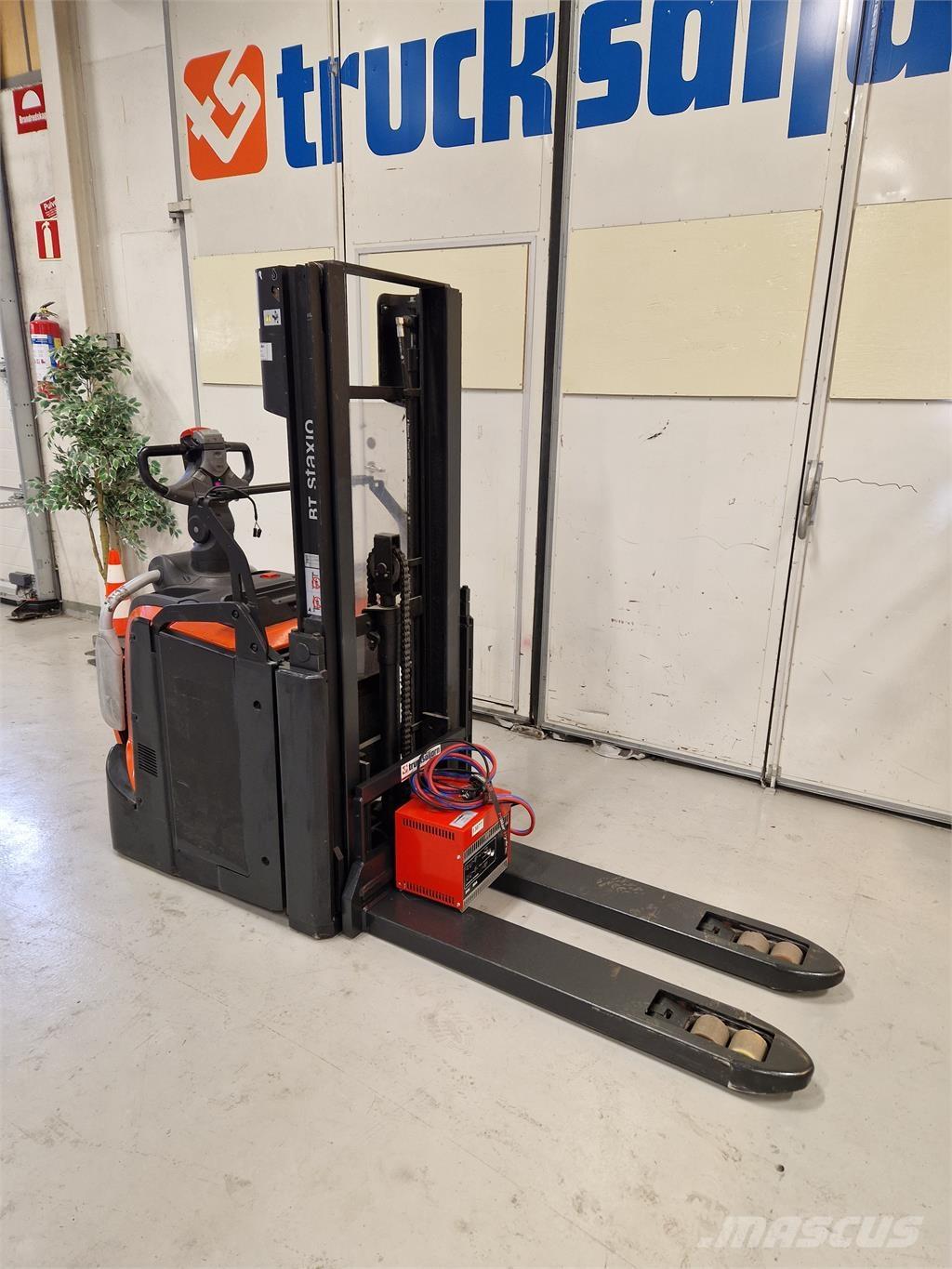 Toyota SPE200D Pašgājēji krautnētāji