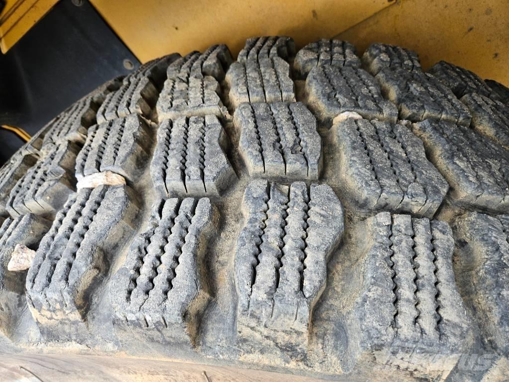 CAT 930 K Iekrāvēji uz riteņiem