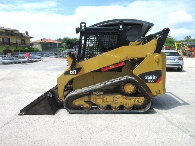 CAT 259 B 3 Kāpurķēžu iekrāvēji