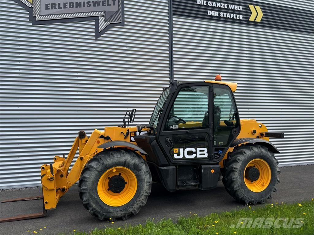 JCB 541-70 Teleskopiskie manipulatori