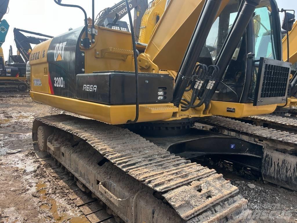 CAT 320 D Kāpurķēžu ekskavatori