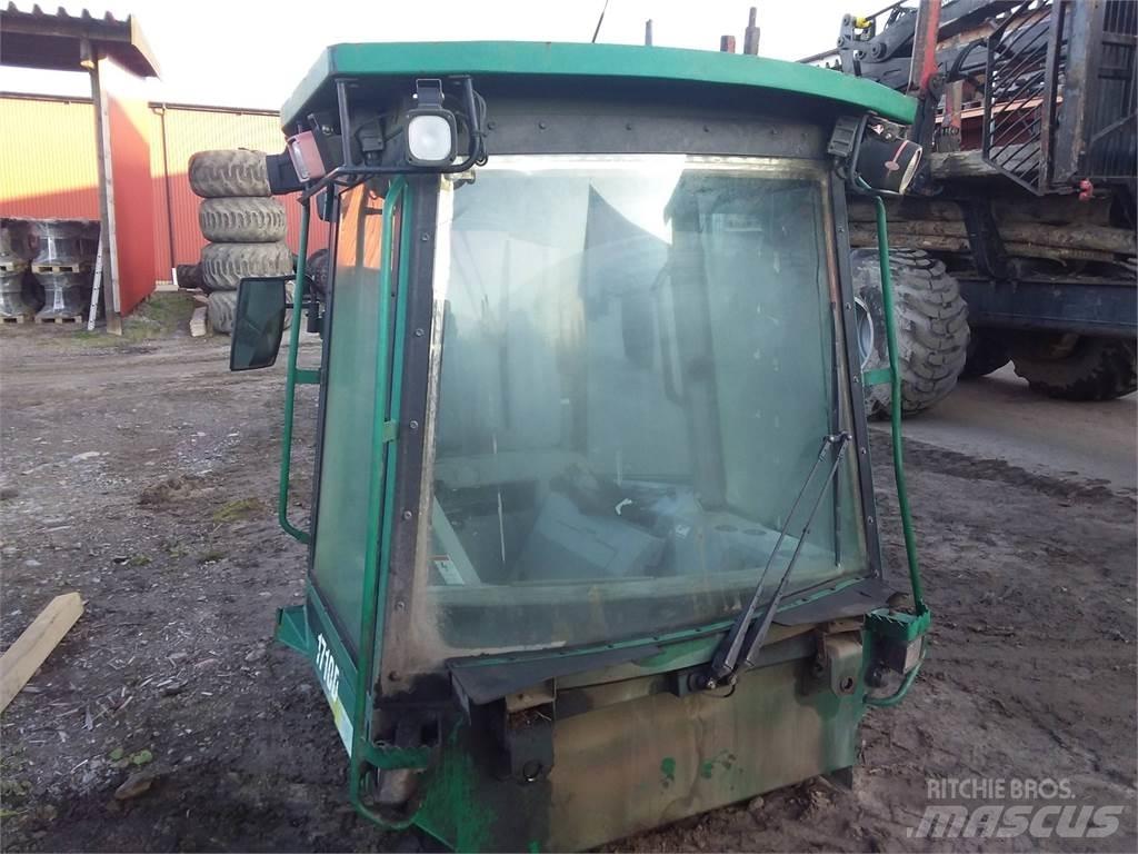 Timberjack 1710d Kabīnes un interjers