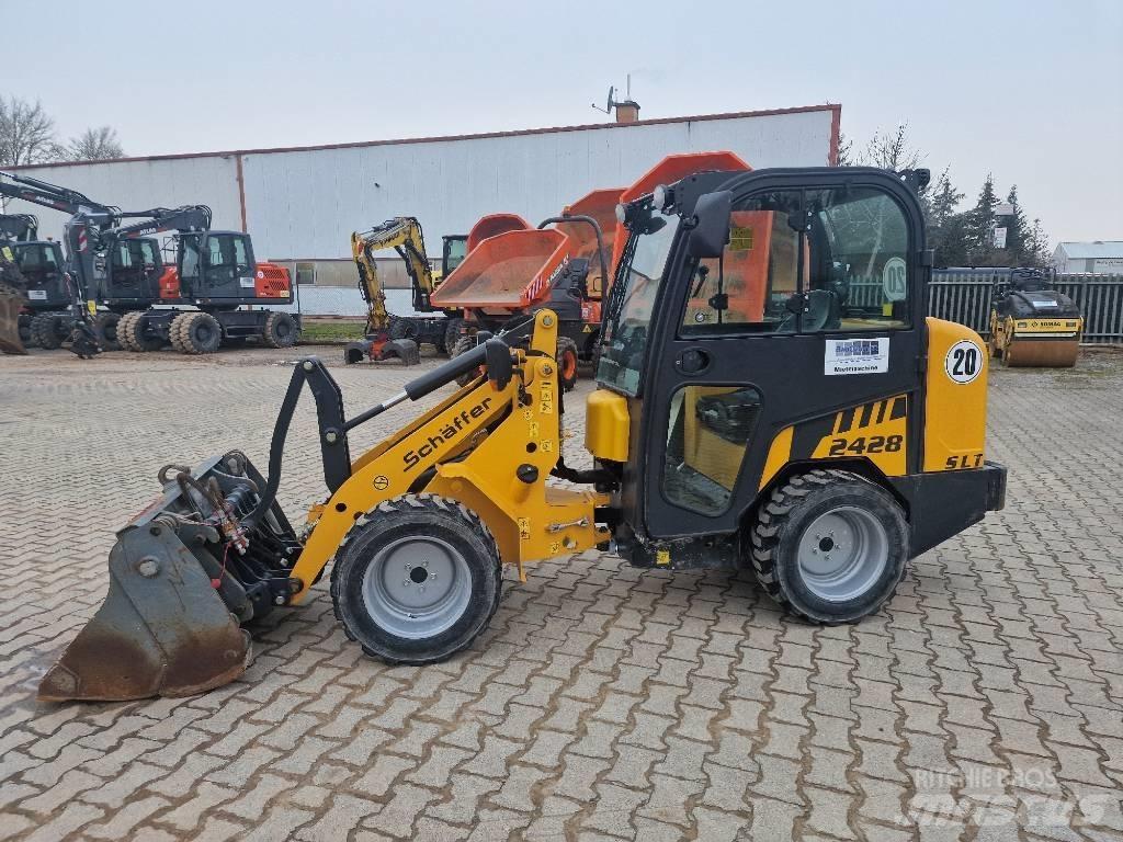 Schäffer 2428 SLT Iekrāvēji uz riteņiem