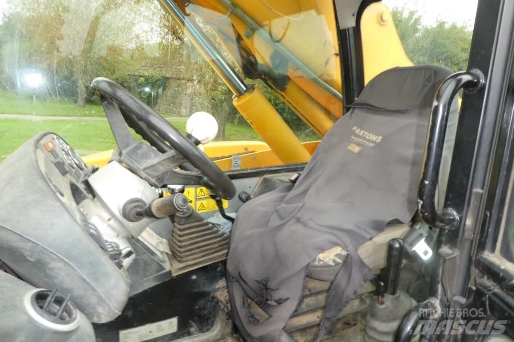 JCB 533-105 Teleskopiskie manipulatori