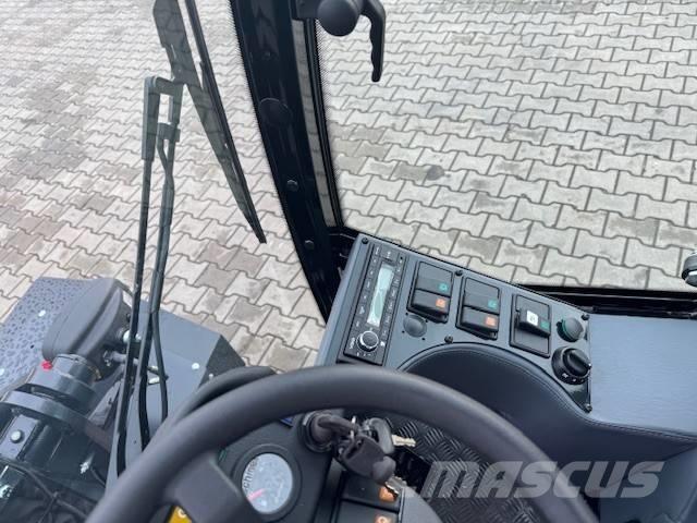 Kubota RT 260-2 Iekrāvēji uz riteņiem