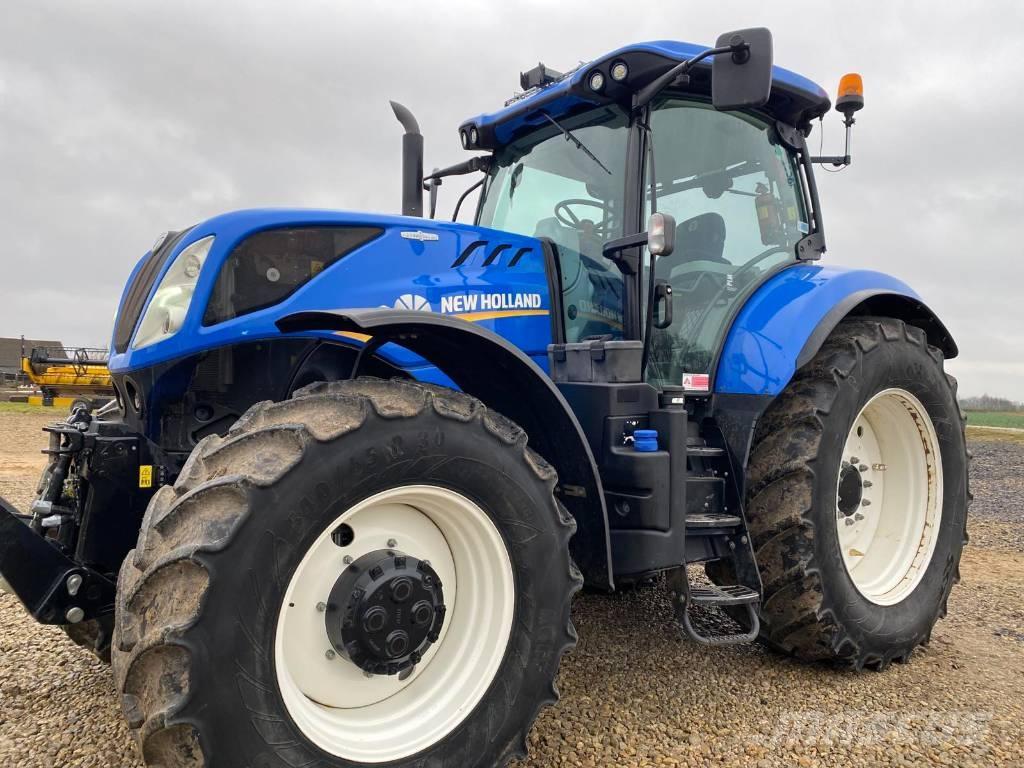 New Holland T 7.270 Traktori