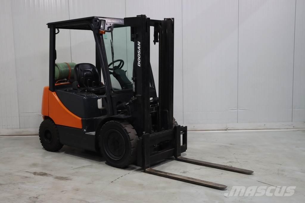 Doosan G25E-5 LPG tehnika