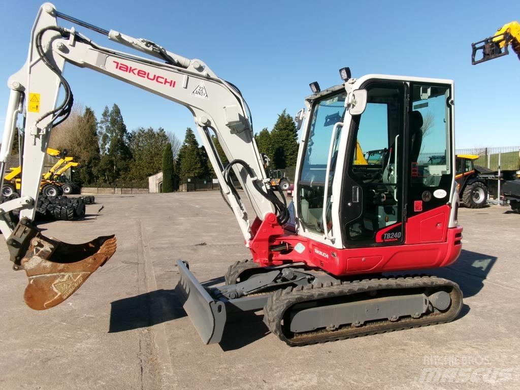 Takeuchi TB 240 Mini ekskavatori < 7 t