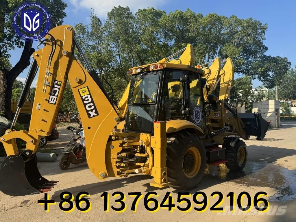 JCB 3 CX Ekskavatori-iekrāvēji