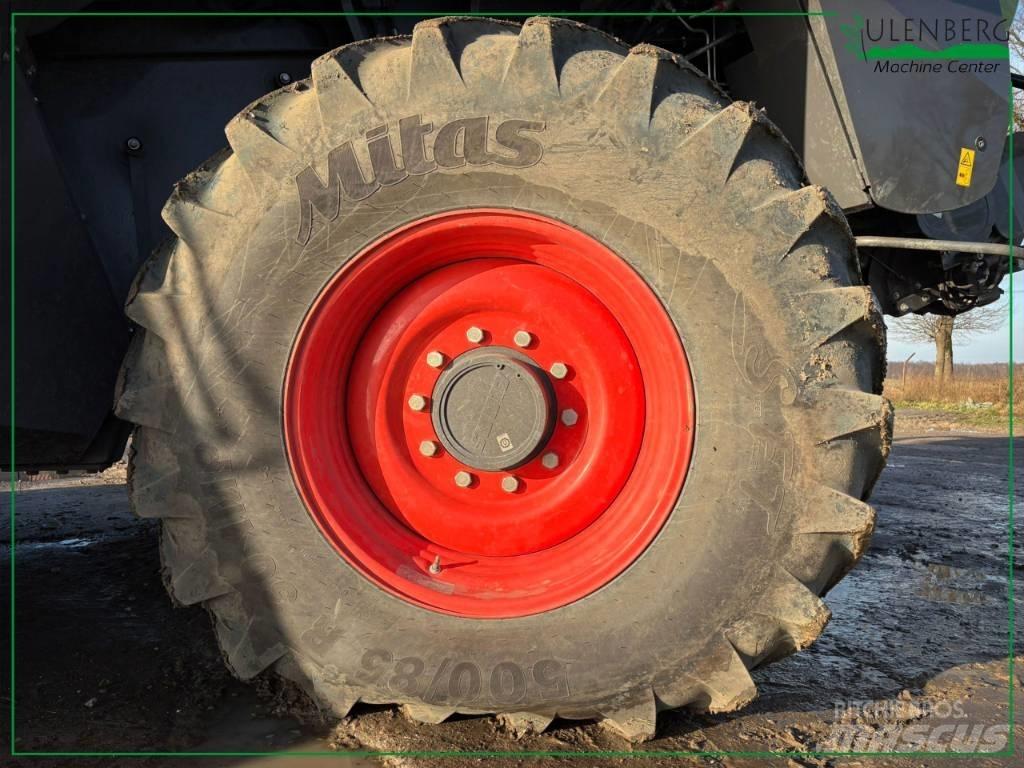 CLAAS Lexion 8700 TT Ražas novākšanas kombaini