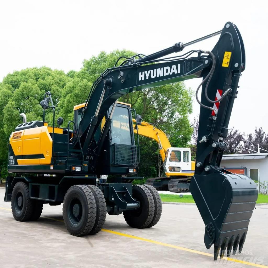 Hyundai HW155 Ekskavatori uz riteņiem