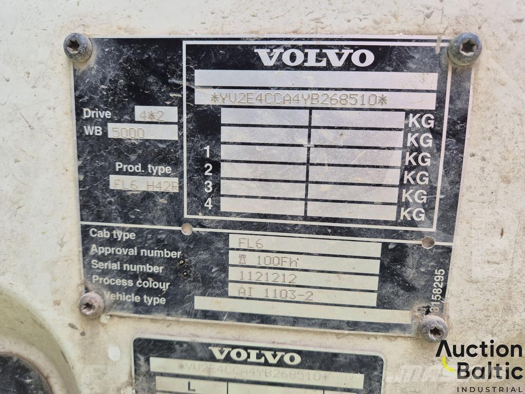 Volvo FL6 Platformas/izkraušana no sāniem