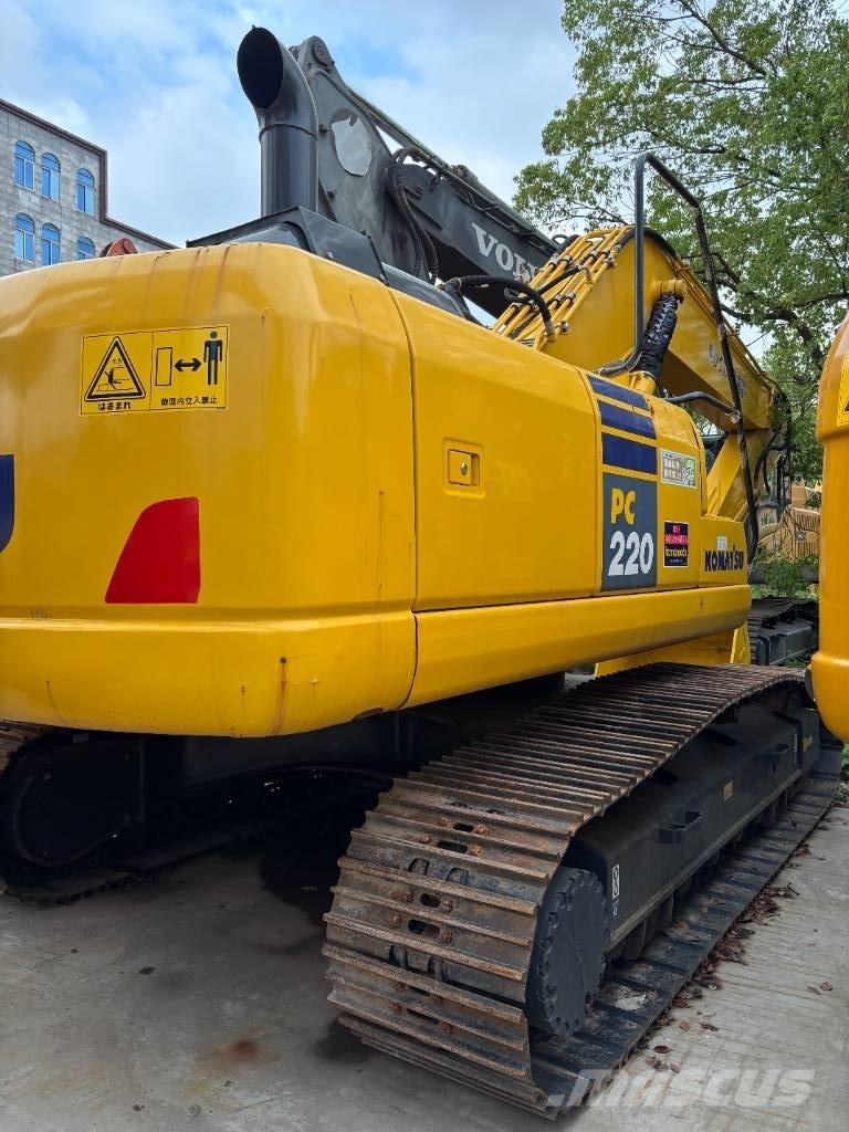 Komatsu PC 220-7 Kāpurķēžu ekskavatori