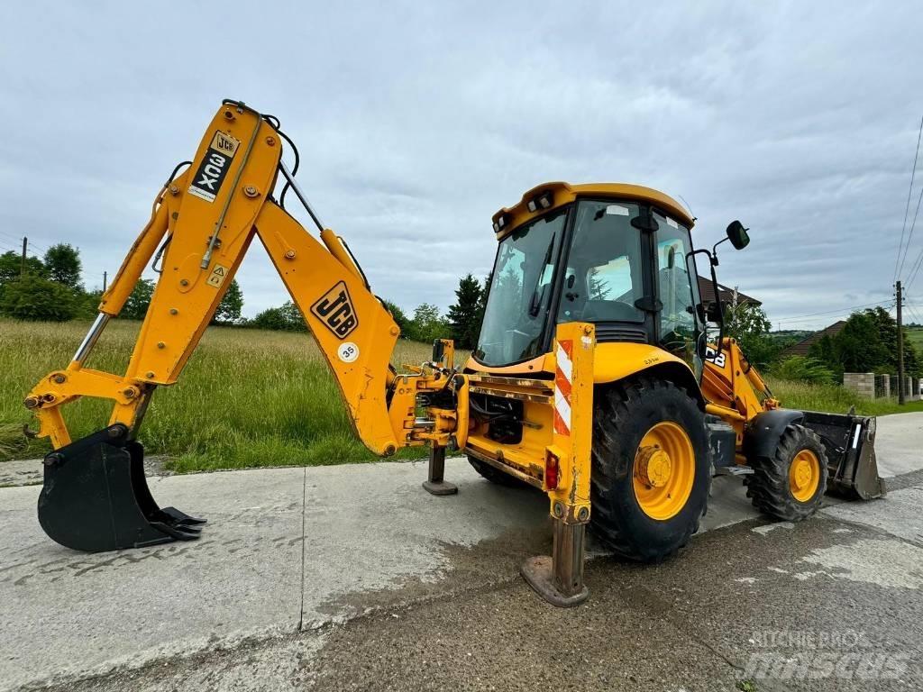 JCB 3CX Ekskavatori-iekrāvēji