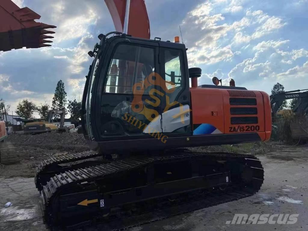 Hitachi ZX200-5G Kāpurķēžu ekskavatori