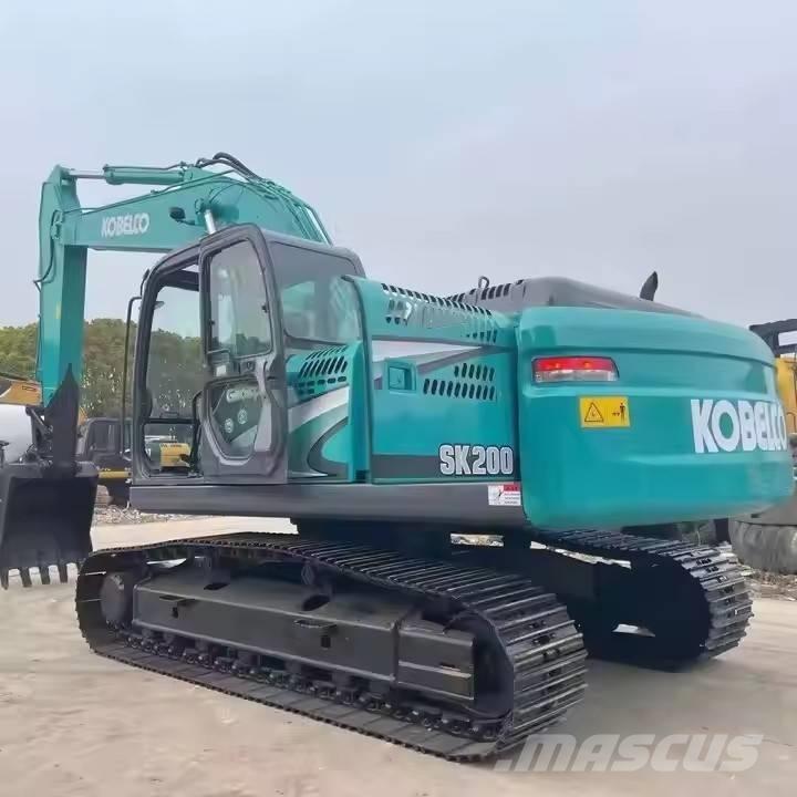Kobelco SK 200 Kāpurķēžu ekskavatori