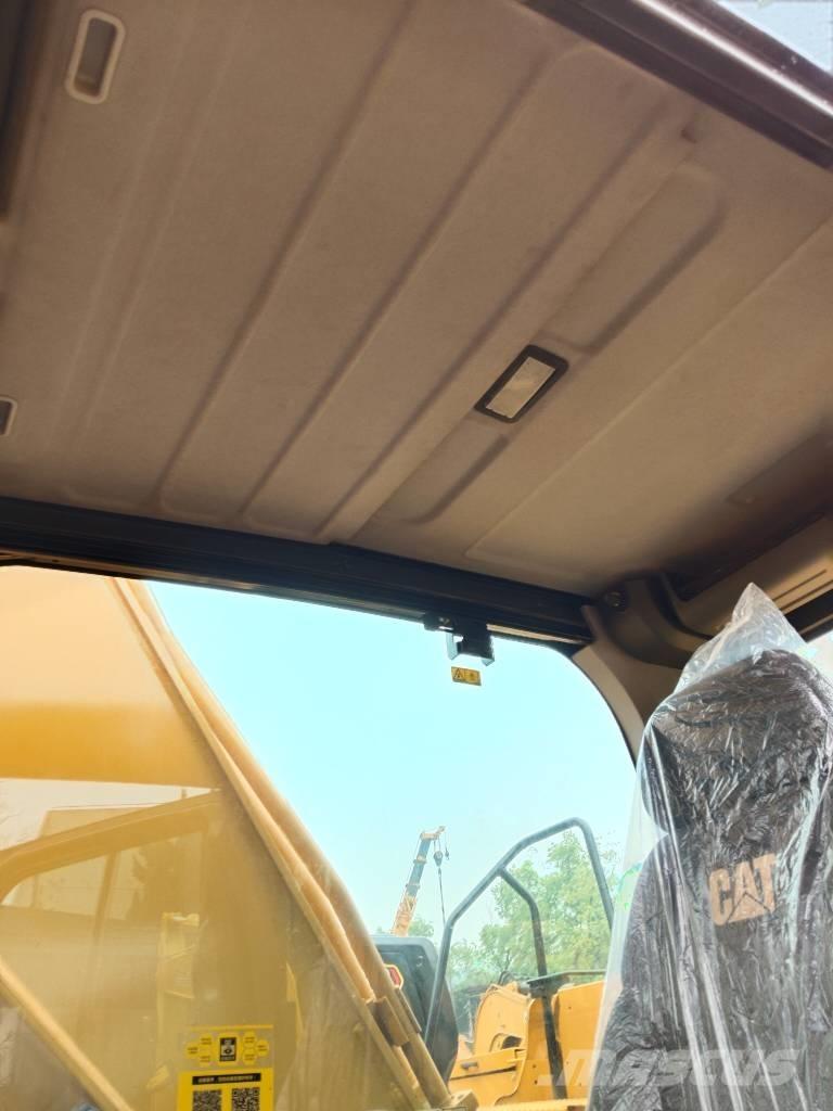 CAT 330 GC Kāpurķēžu ekskavatori