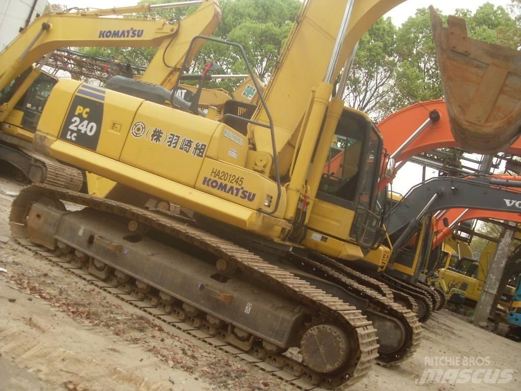 Komatsu PC240 Kāpurķēžu ekskavatori