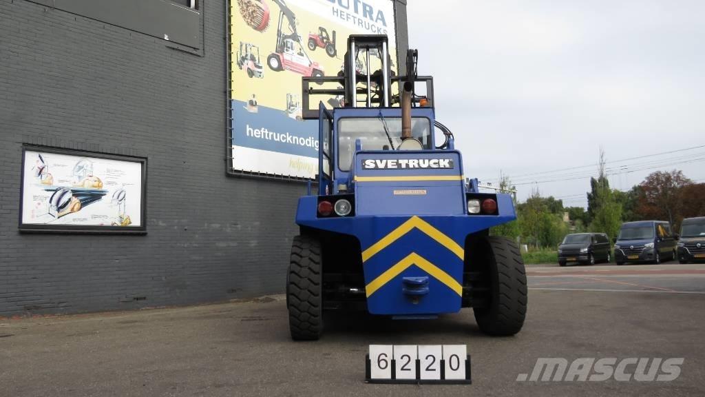 Svetruck 1060-30 Tehnika ar dīzeļa dzinēju