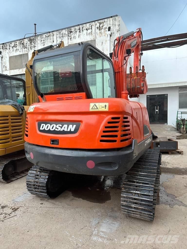 Doosan DX 60 Mini ekskavatori < 7 t