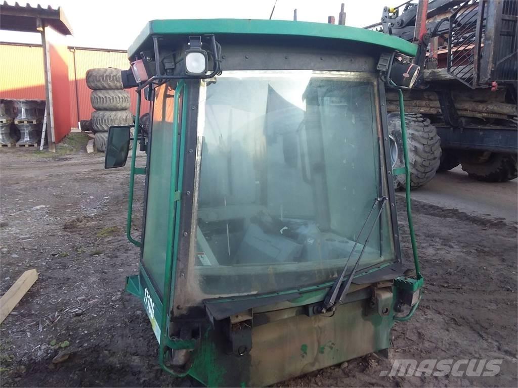 Timberjack 1710d Kabīnes un interjers
