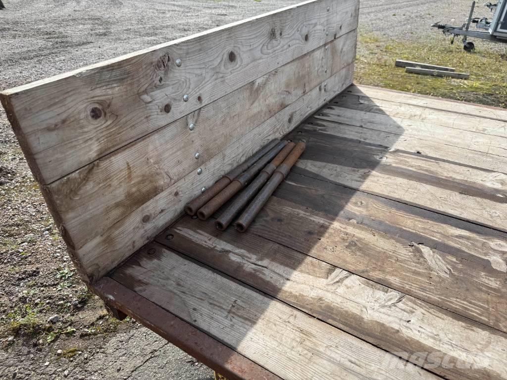  Skogskärra med flak Citas piekabes