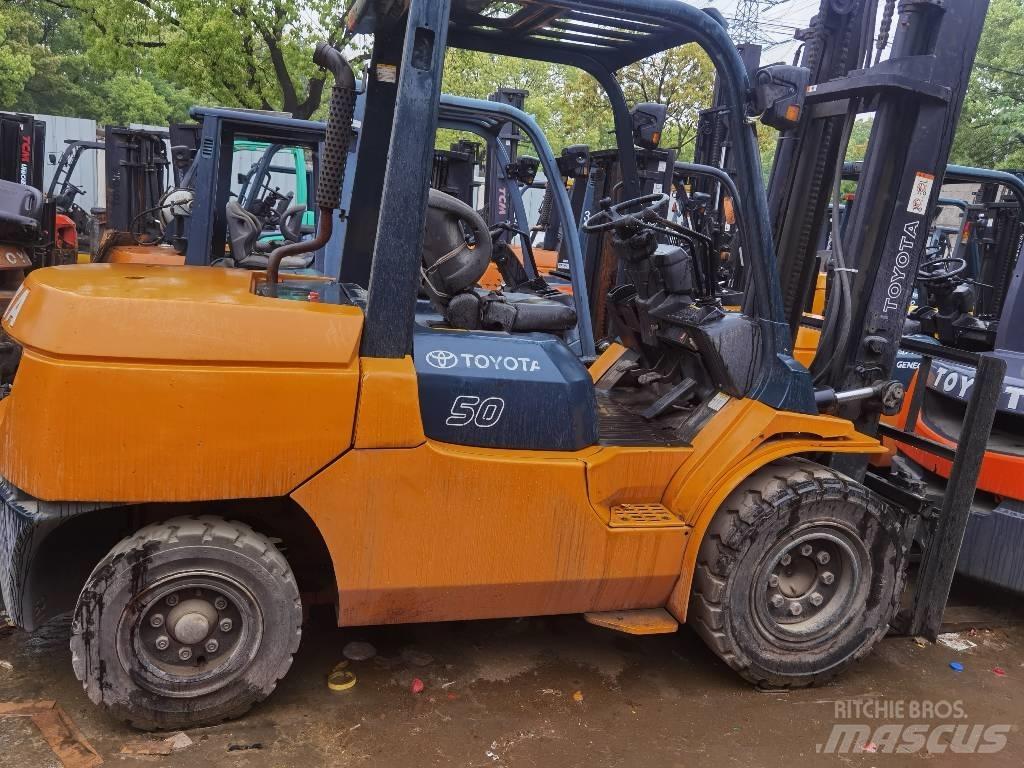 Toyota FD 50 Tehnika ar dīzeļa dzinēju