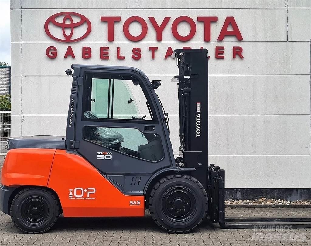 Toyota 40-8FD50N Tehnika ar dīzeļa dzinēju