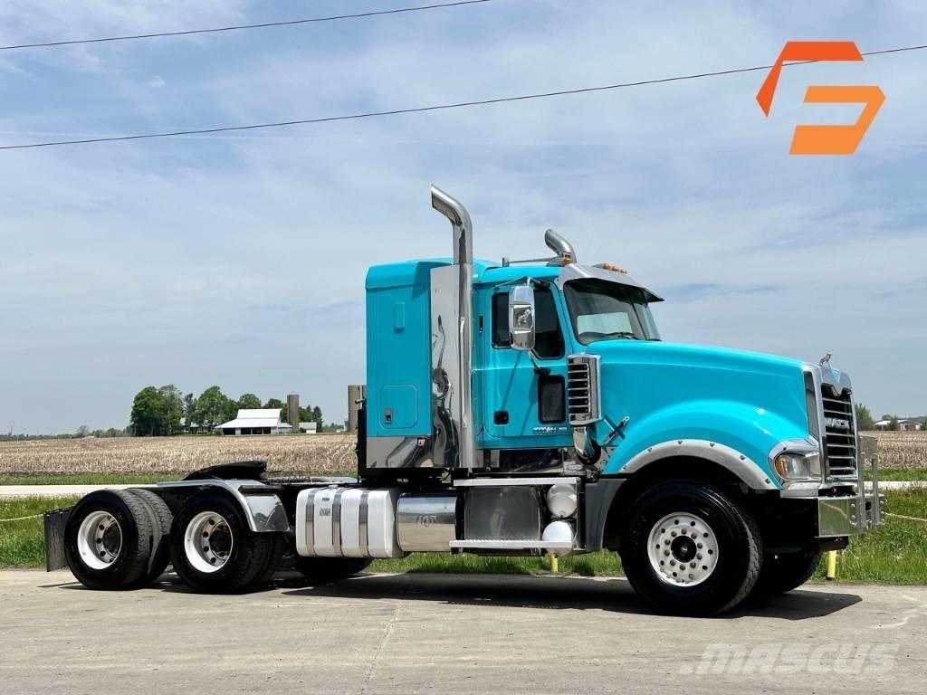Mack Titan TD 713 Citi
