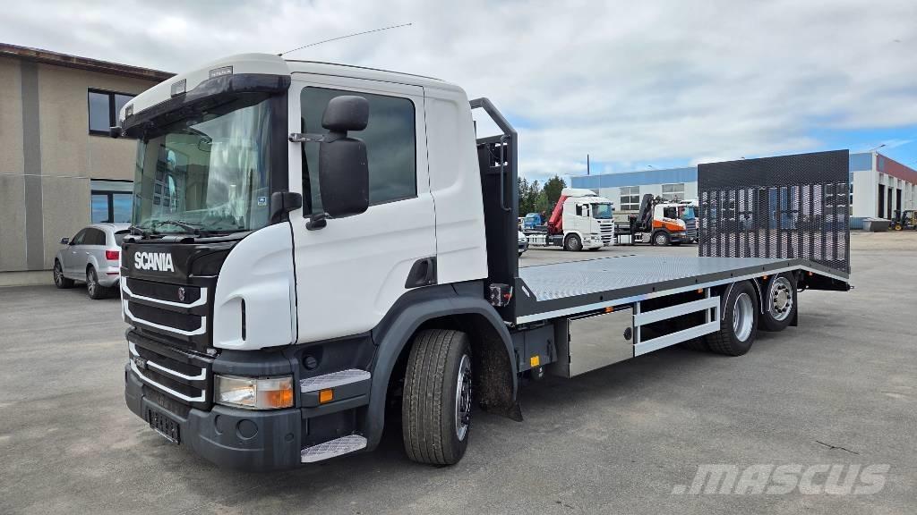 Scania P320 6X2*4 Platformas/kravas mašīnas ar vinču