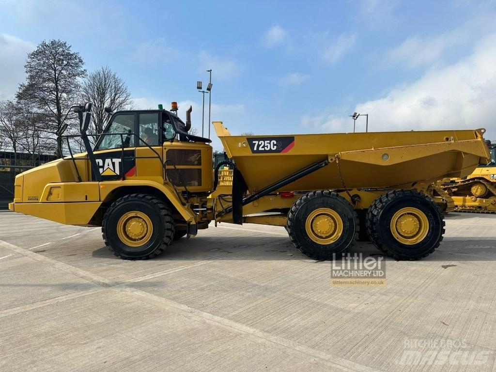 CAT 725C2 Artikulētie pašizgāzēji