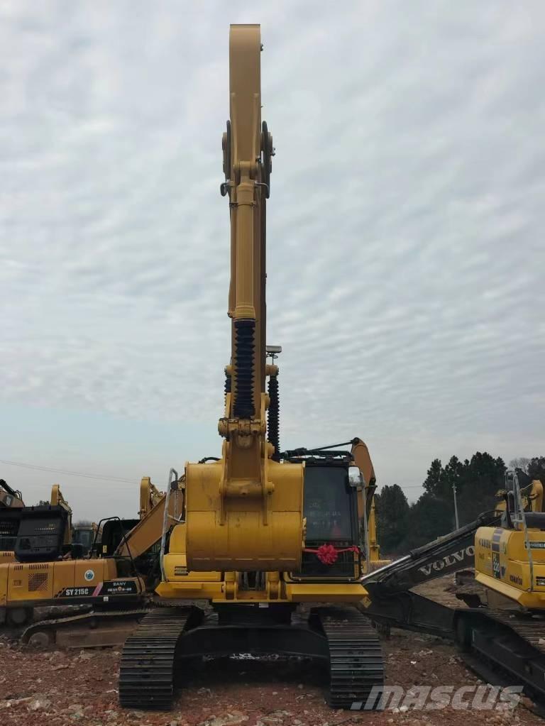 Komatsu PC 200-8 Kāpurķēžu ekskavatori