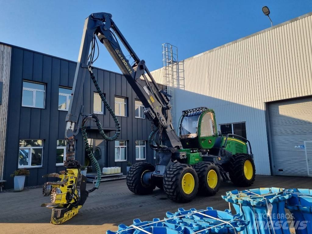 John Deere 1170 G Harvesteri