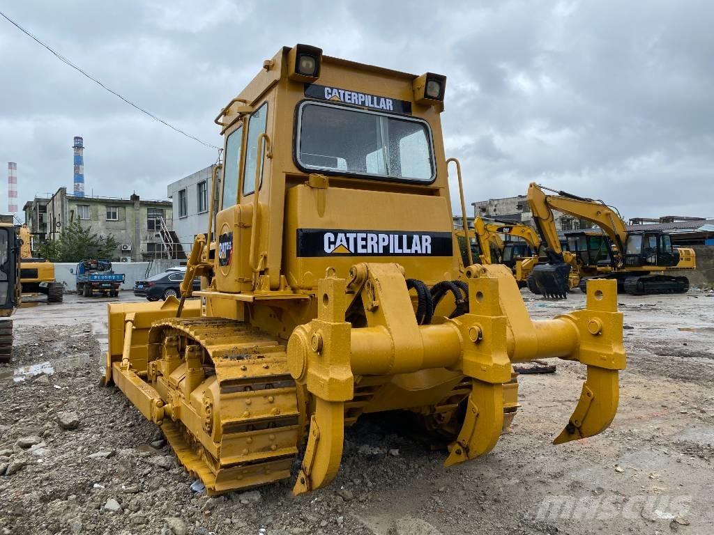 CAT D 6 D Kāpurķēžu buldozeri