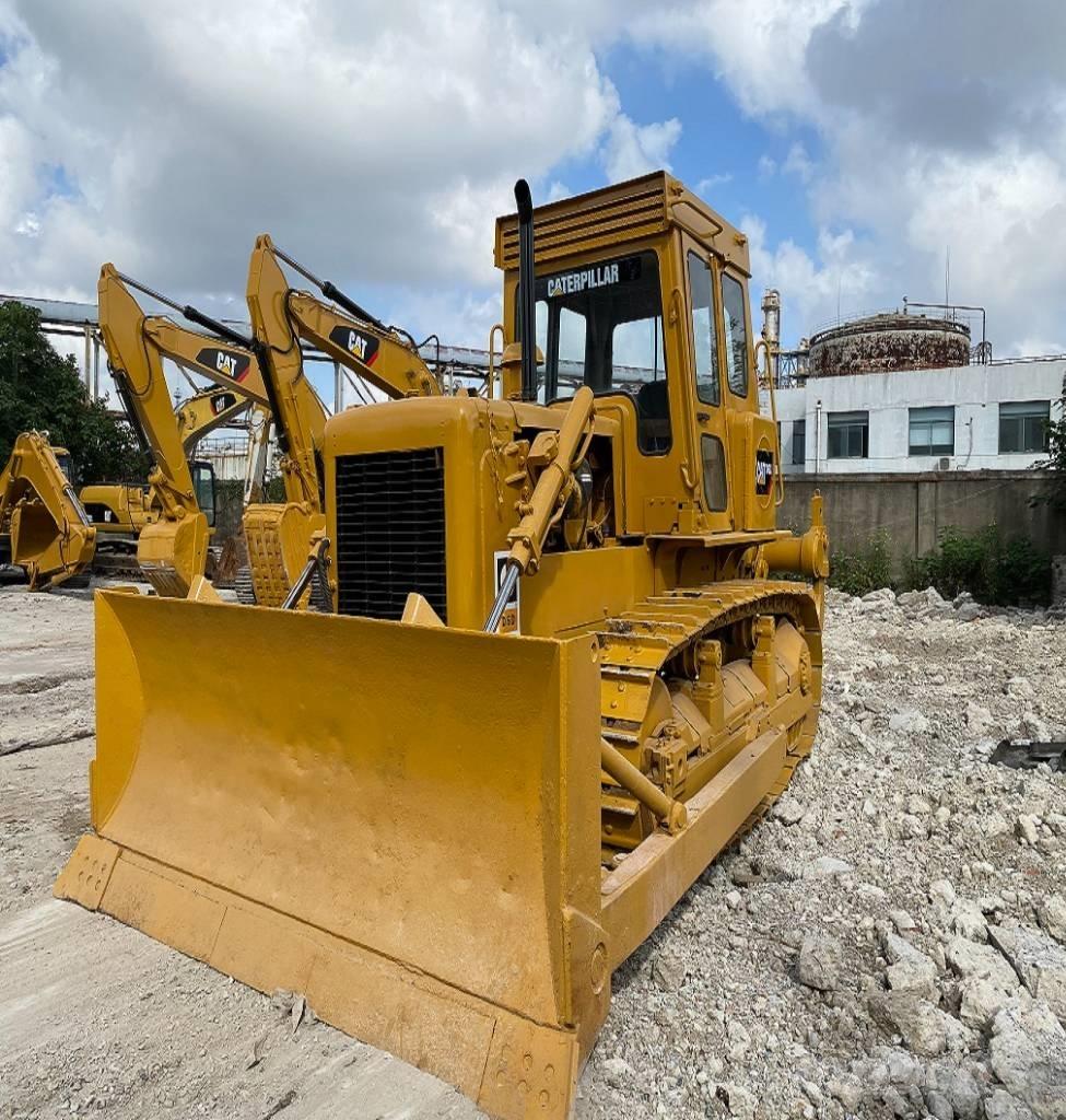 CAT D 6 D Kāpurķēžu buldozeri