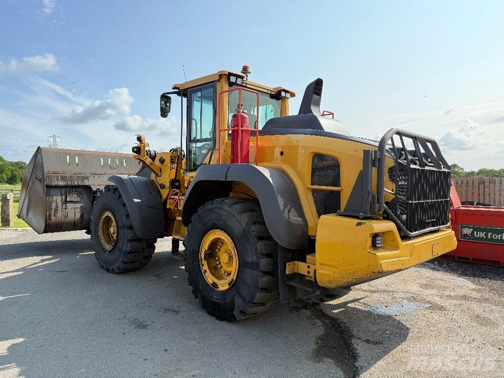 Volvo L 120 H Iekrāvēji uz riteņiem