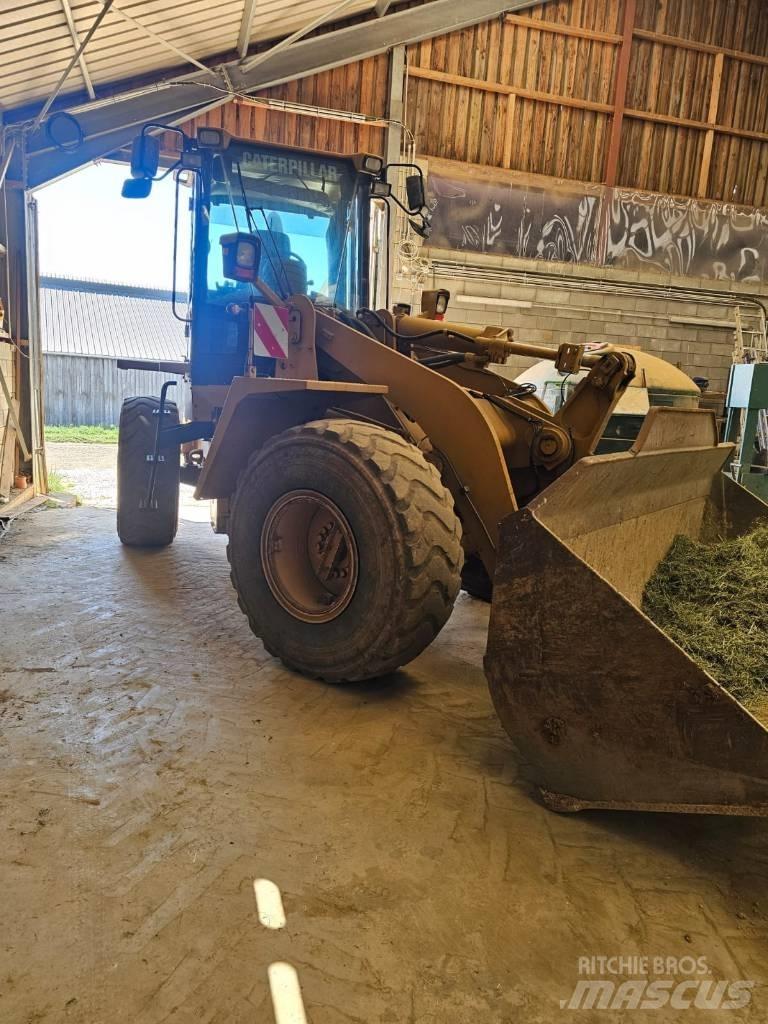 CAT 938 G Iekrāvēji uz riteņiem