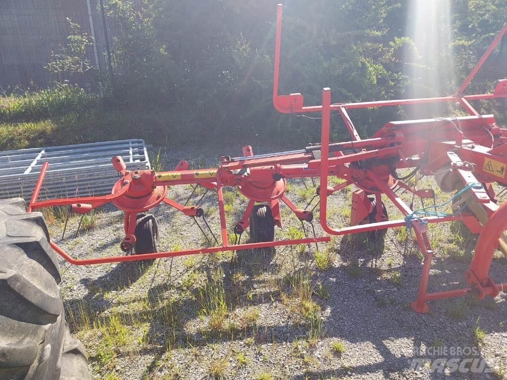 Kuhn GF 5801 MH Grābekļi un siena ārdītāji