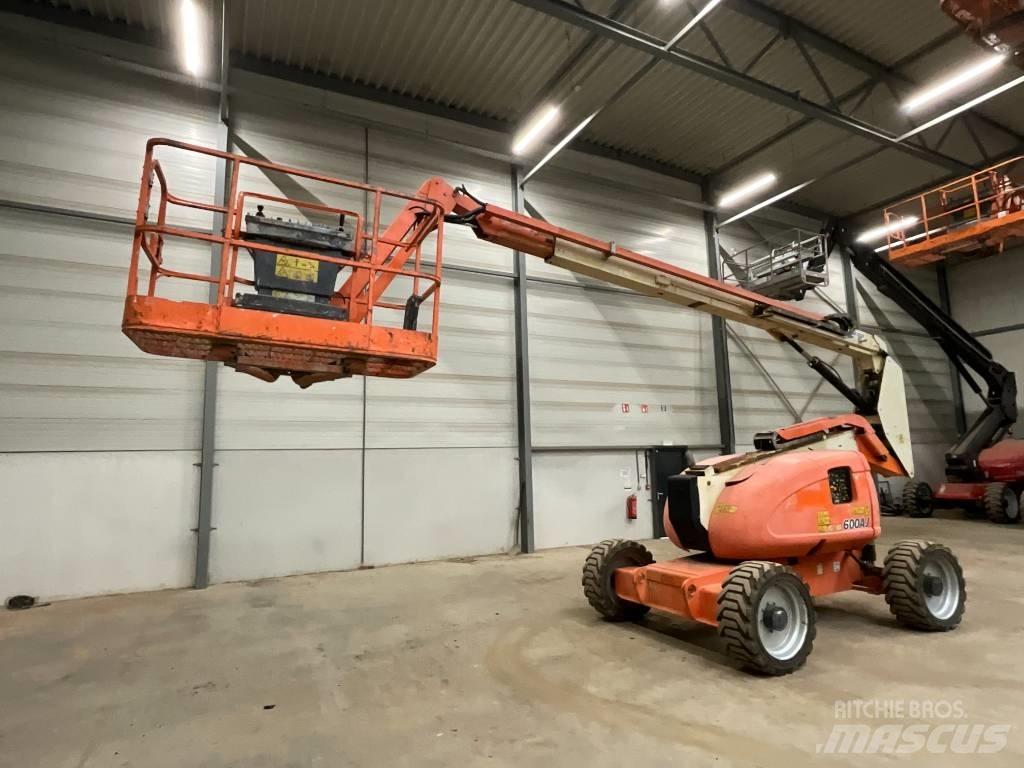 JLG 600 AJ Strēles pacēlāji