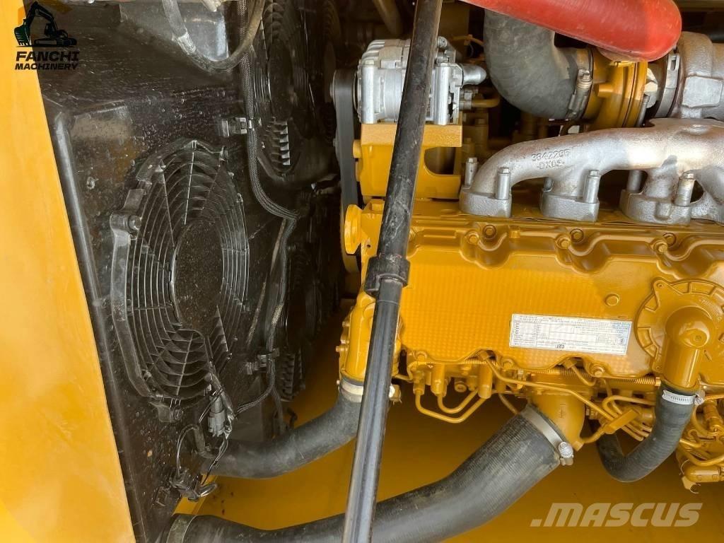CAT 323 Kāpurķēžu ekskavatori