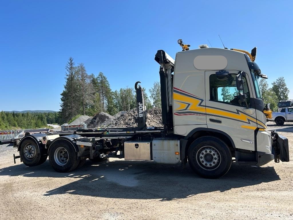 Volvo FMX 540 Treileri ar āķi