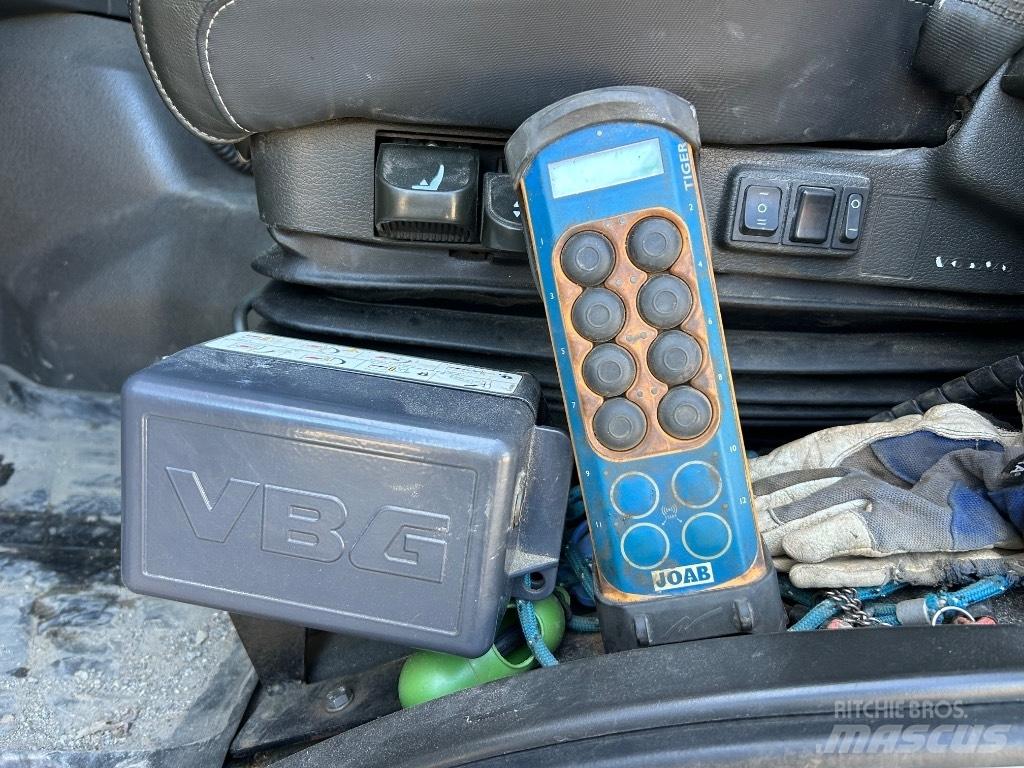 Volvo FMX 540 Treileri ar āķi